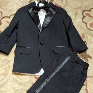 Nautica Boys Ring Bearer Suit/Tux, sz 5